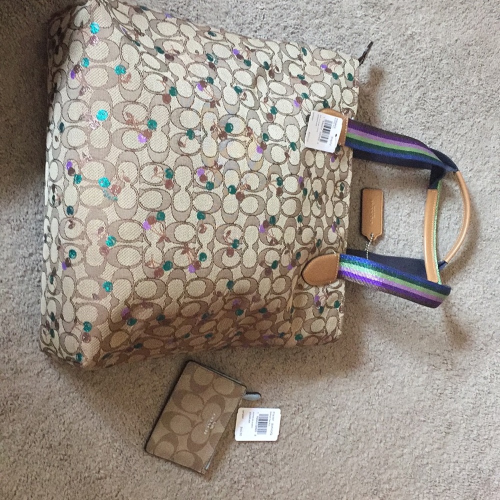 👜 Coach sequin design tote